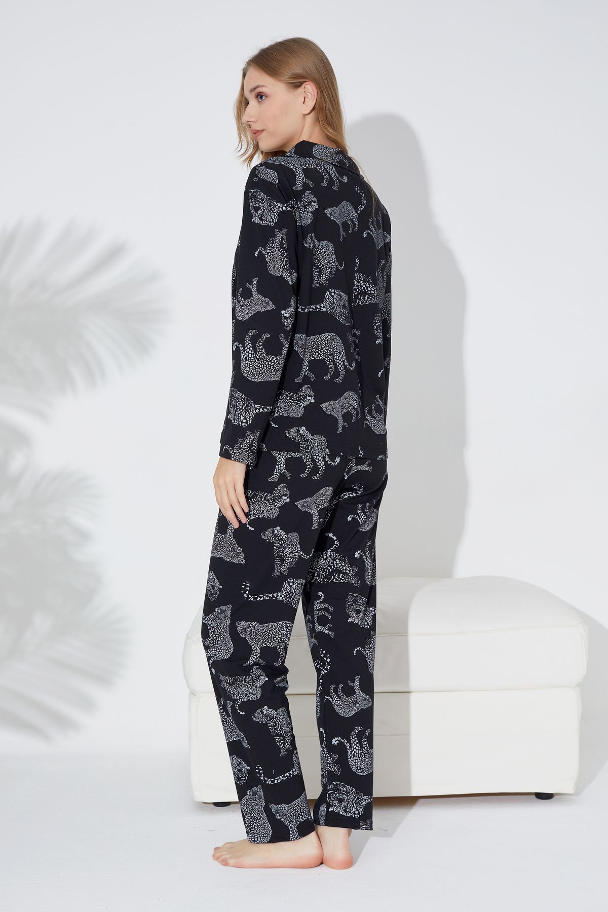 Siyah İnci-Black Leopard Printed Buttoned Knitted Pajamas Set 7611 3