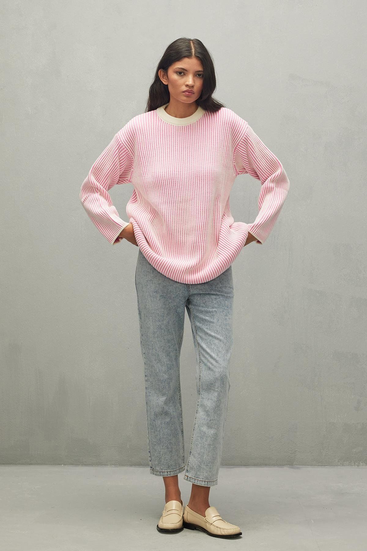 Fahhar-Pink Striped Soft Patterned Sweater 3