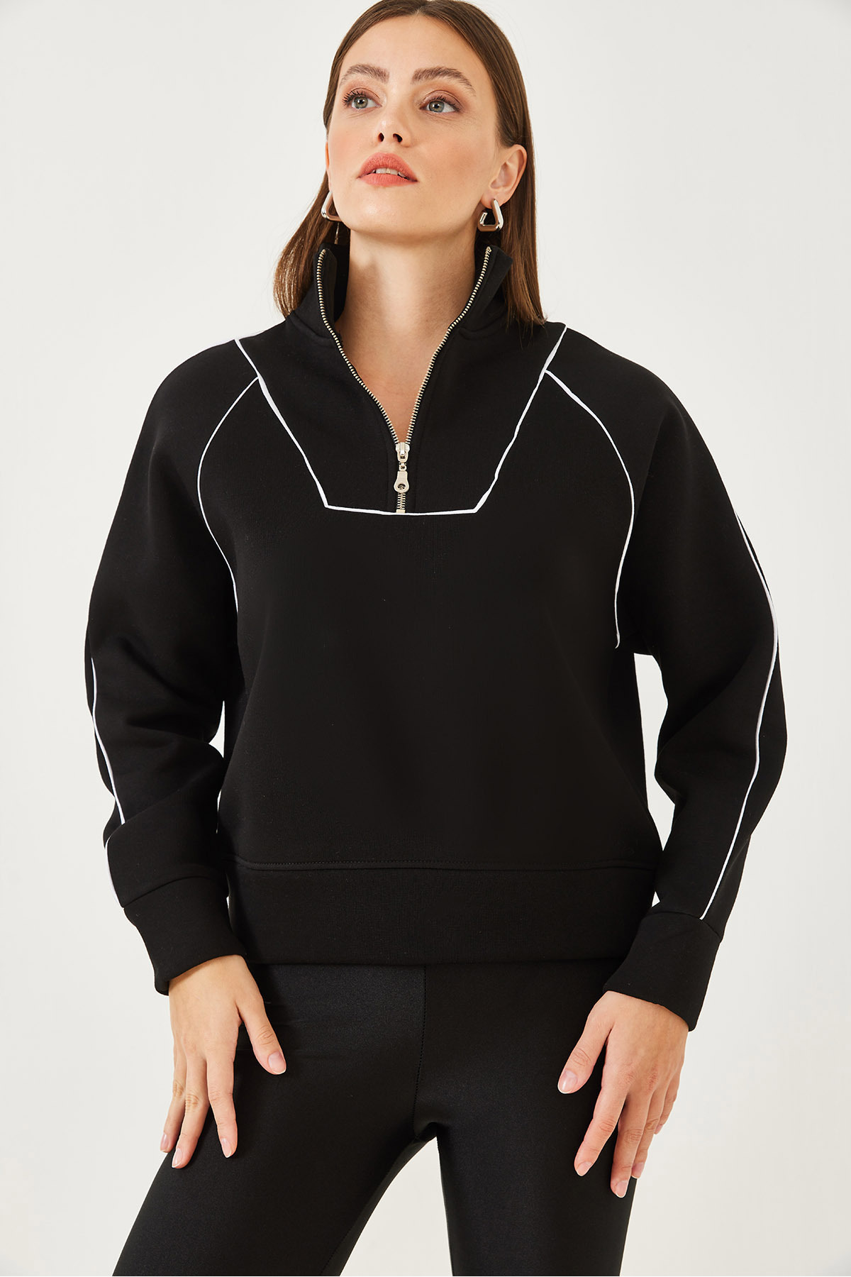 LUCCI Crop Half-Zip Oversized Sweatshirt 3