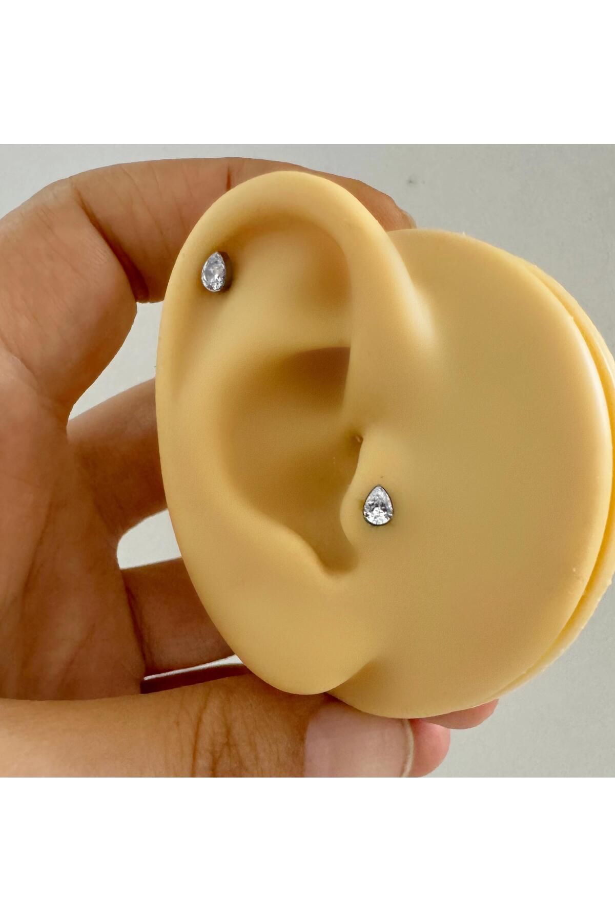 Arescollection-G23 Titanium Drop Zircon Stone Tragus Helix Conch Lobe Compatible Piercing 3