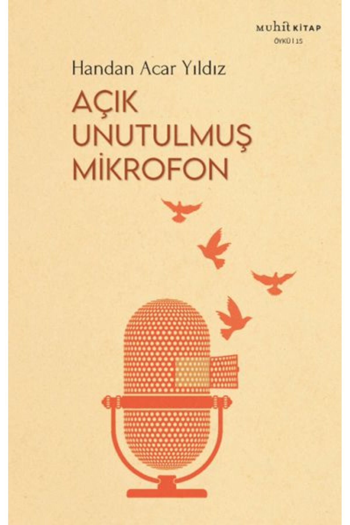 Muhit Kitap Açık Unutulmuş Mikrofon