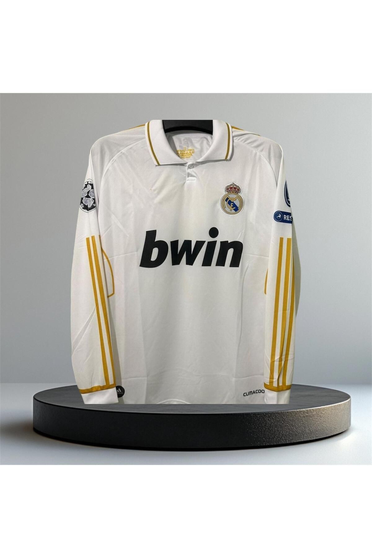 EXTRA SHOT-2011 Season R.Madrid Özil Retro T-Shirt 2