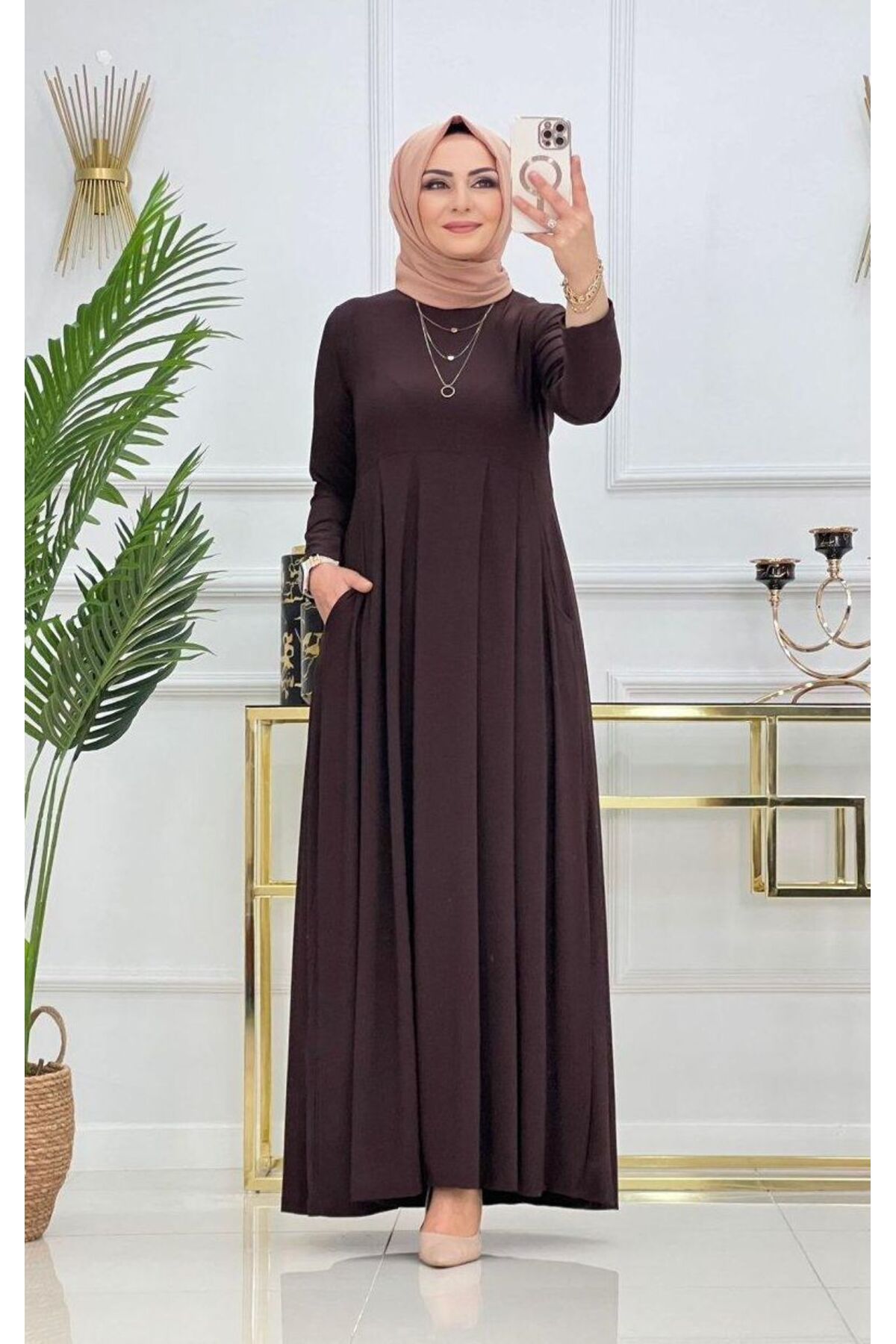 cest une noble marque une robe à piles