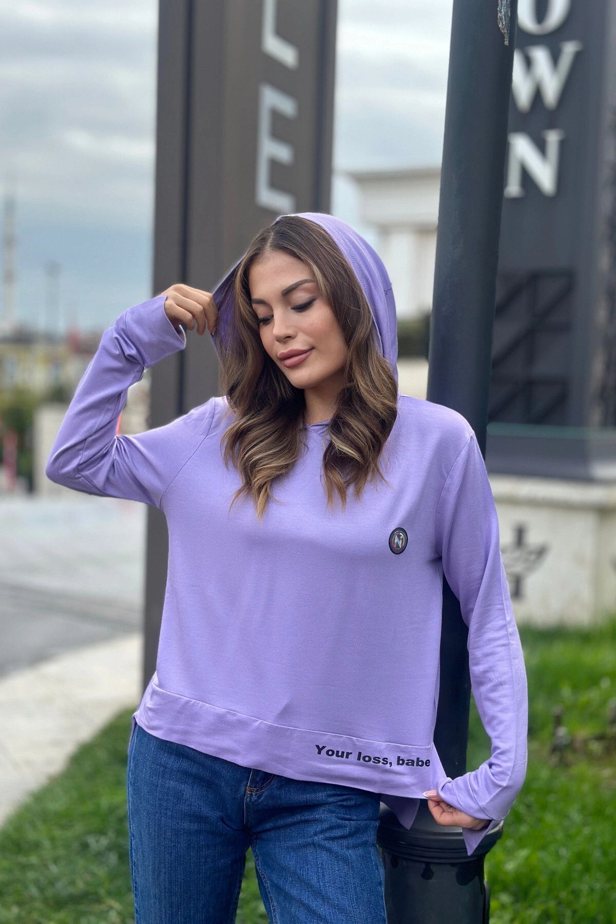 NEW LAVİVA-Women's Lilac Long Sleeve, Hooded Sweatshirt Blouse with Slit Detail, Crest and Text Detail 5