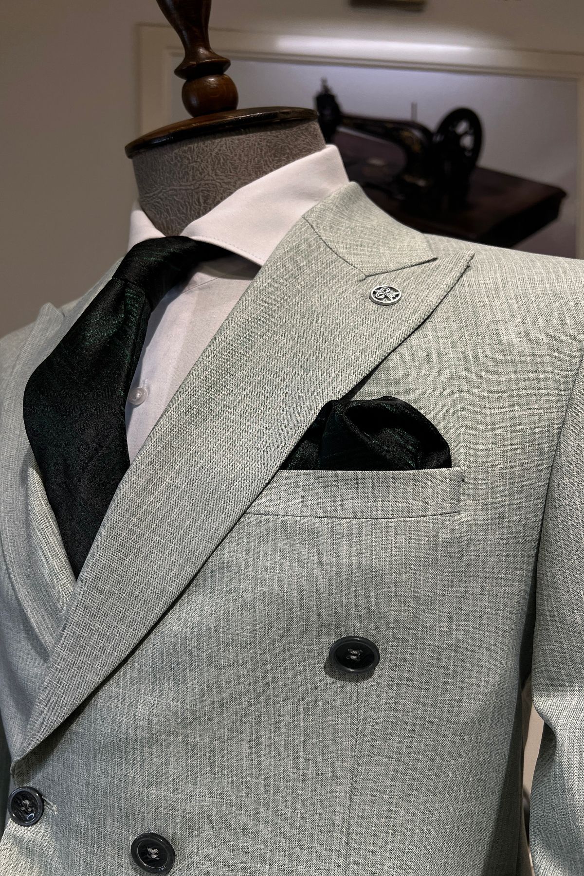 Guild-Budapest Slim Fit Green Double-Breasted Suit 2