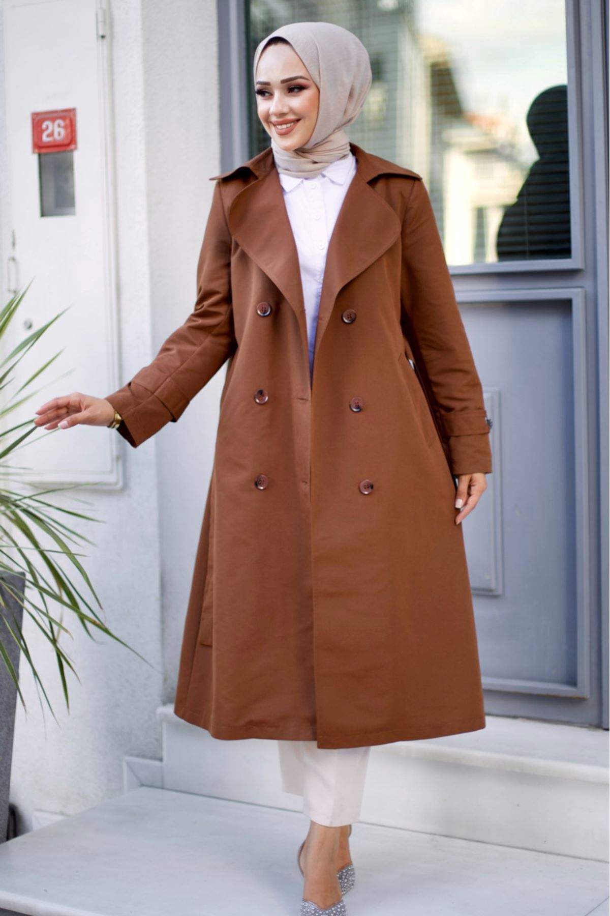 ALNİSS COLLECTİON-Belted Umay Trench with Chain Sleeves and Back Detail 3