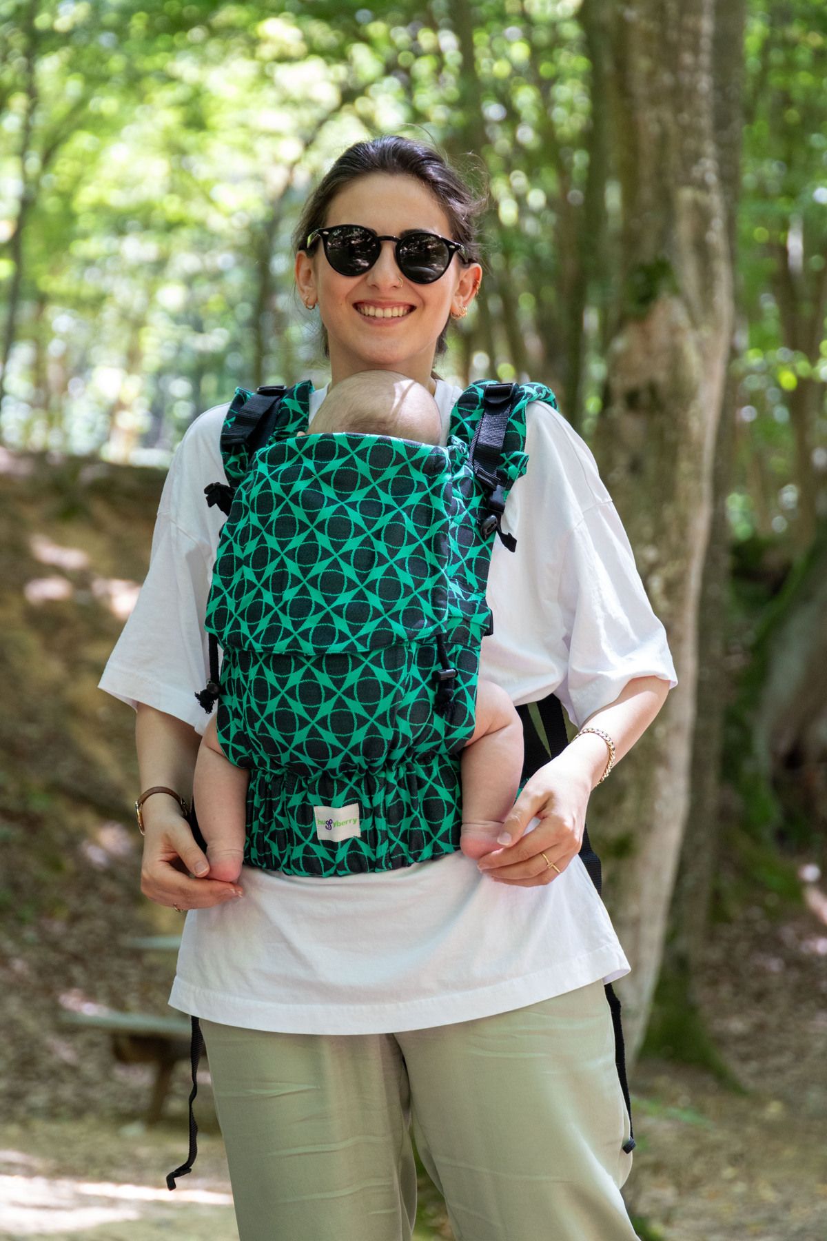 Huggyberry-Nest Baby Carrier - Marble Emerald 2