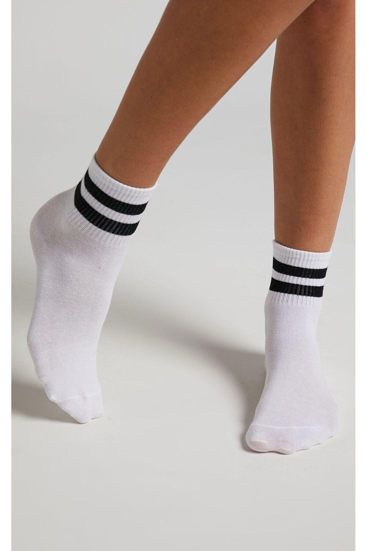 SİERNA 4 Çift Unisex Siyah Beyaz Çizgili Kolej Çorap srn-002830