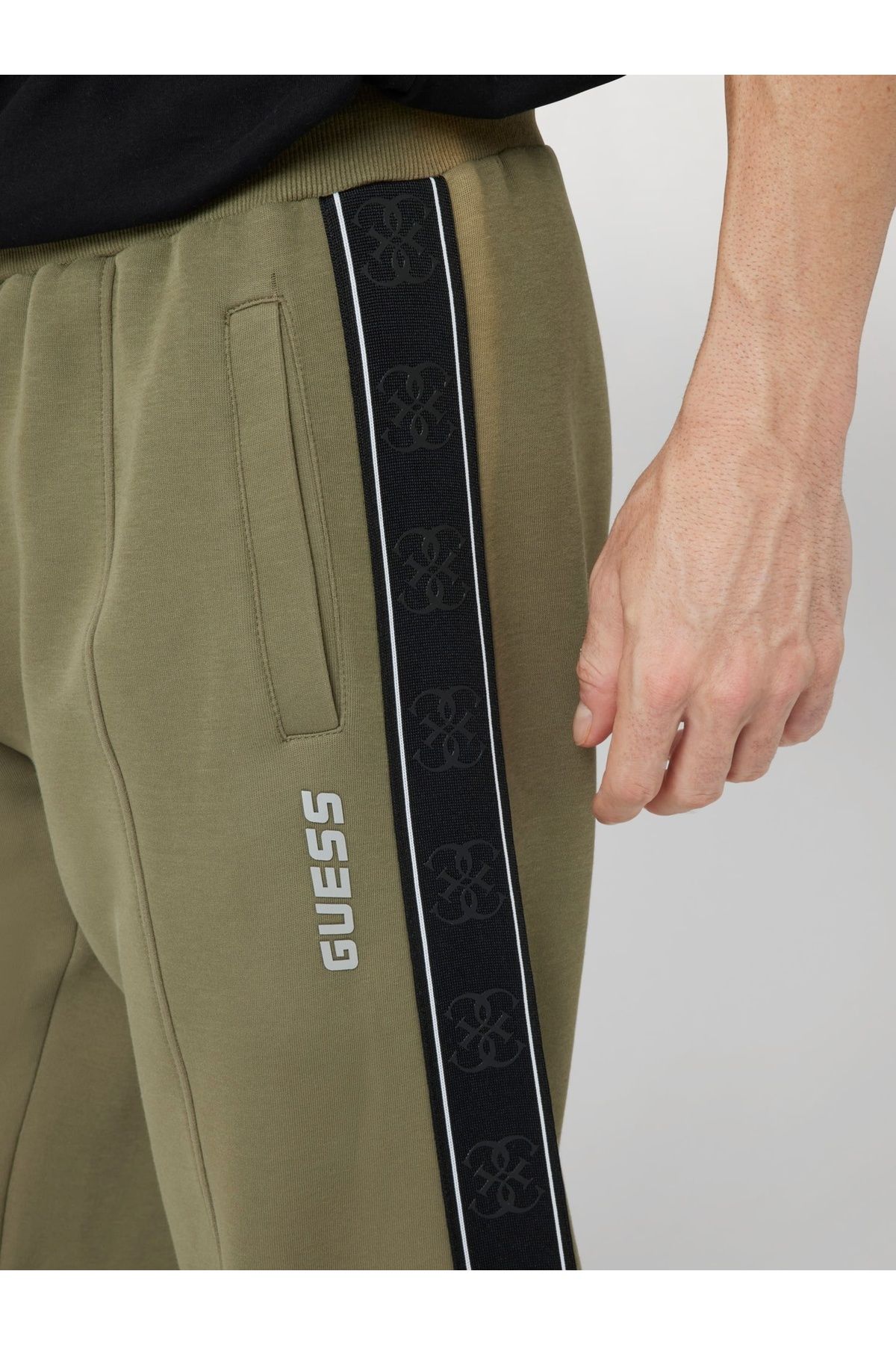 Guess-Side Logo Jogger Pants 4