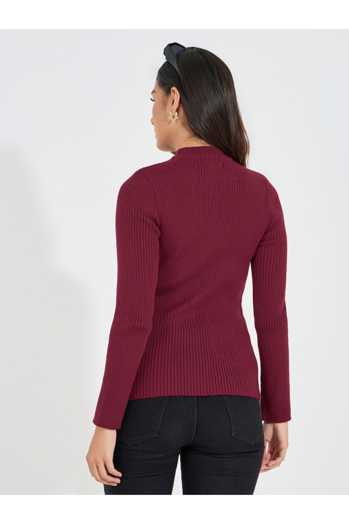 Styli-Ribbed Fitted Regular Length High Neck Sweater 5