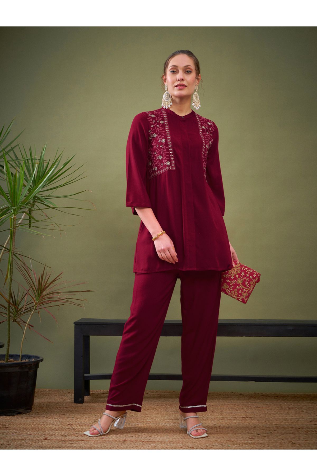 Sassafras By Styli-Embroidered Mandarin Collar Shirt & Pants Co-Ord 1