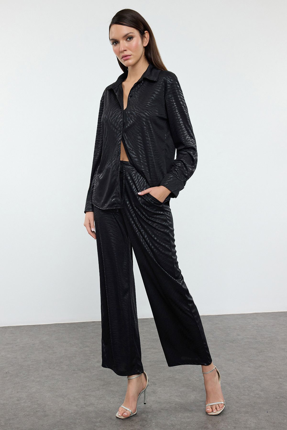Trendyol Collection-Black Animal Patterned Knitted Top and Bottom Set Tpraw25Au00003 1