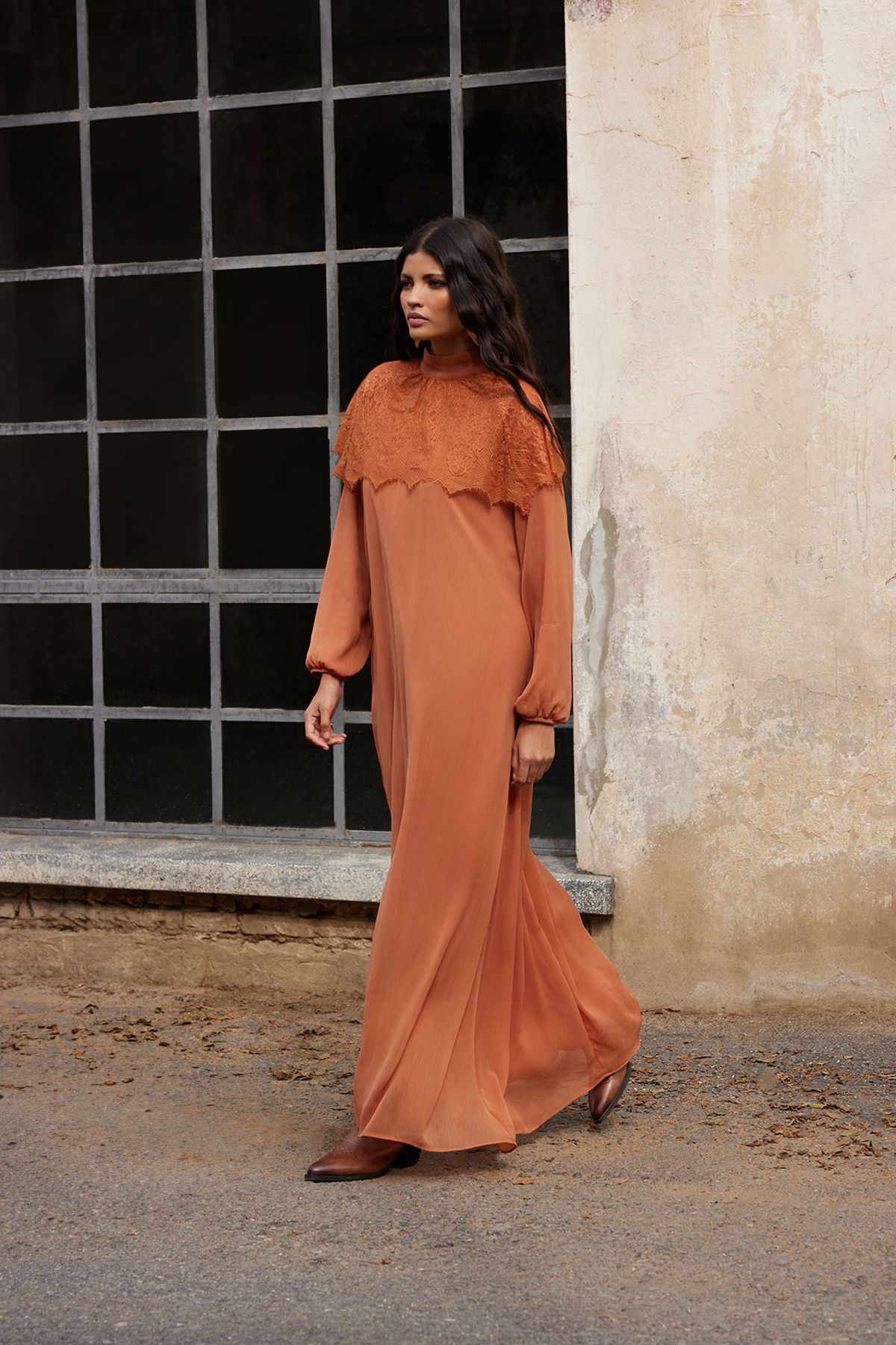 Trendyol Modest-X AI Tarjin мереживна сукня з накидкою TCTAW25EB00128 2