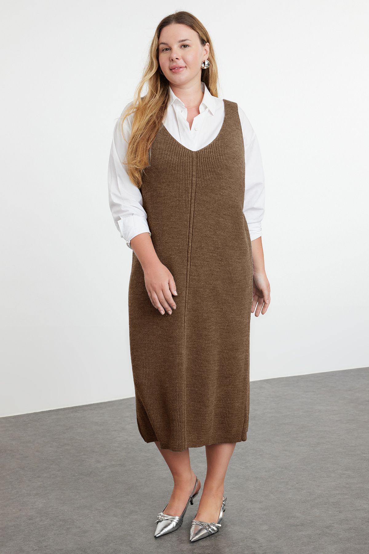 Trendyol Curve-Трикотажна сукня-жилет з норки довжиною міді TBBAW25AH00008 2