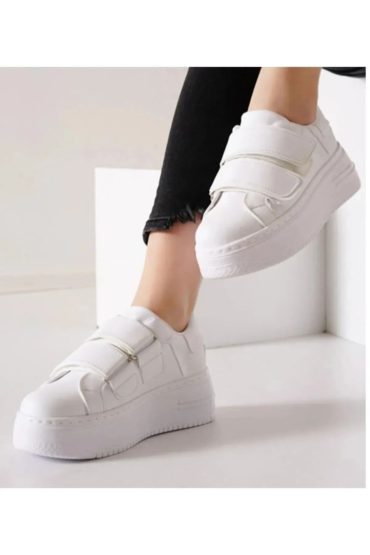 https://cdn.dsmcdn.com/ty1579/product/media/images/prod/PIM/20241007/12/d1c7b77b-e7c4-48ac-bed9-b8991b5cc672/1_org_zoom.jpg