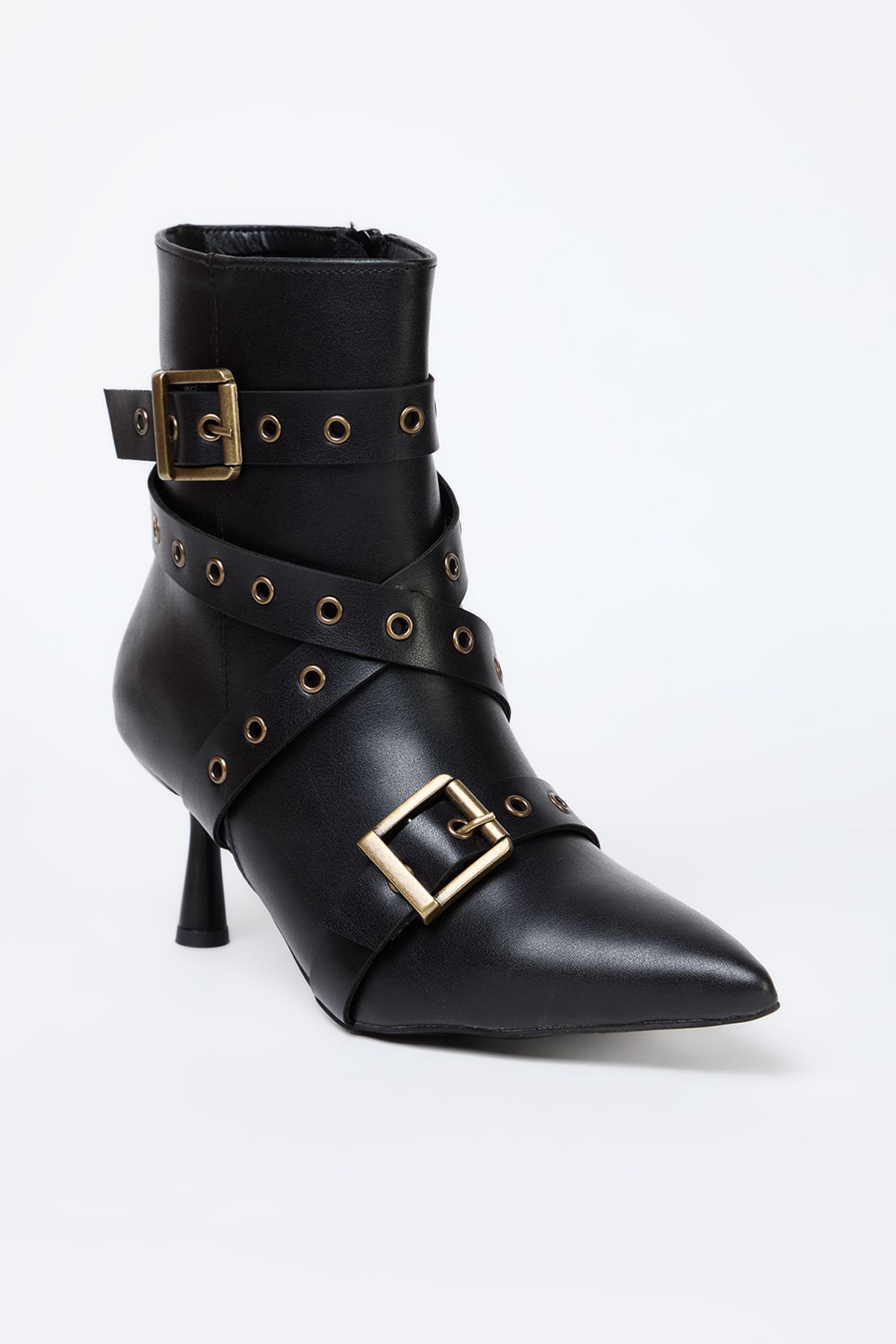 TRENDYOL SHOES-Cizme negre cu toc subțire pentru femei cu detaliu cu cataramă antică - TAKAW25BO00015 4