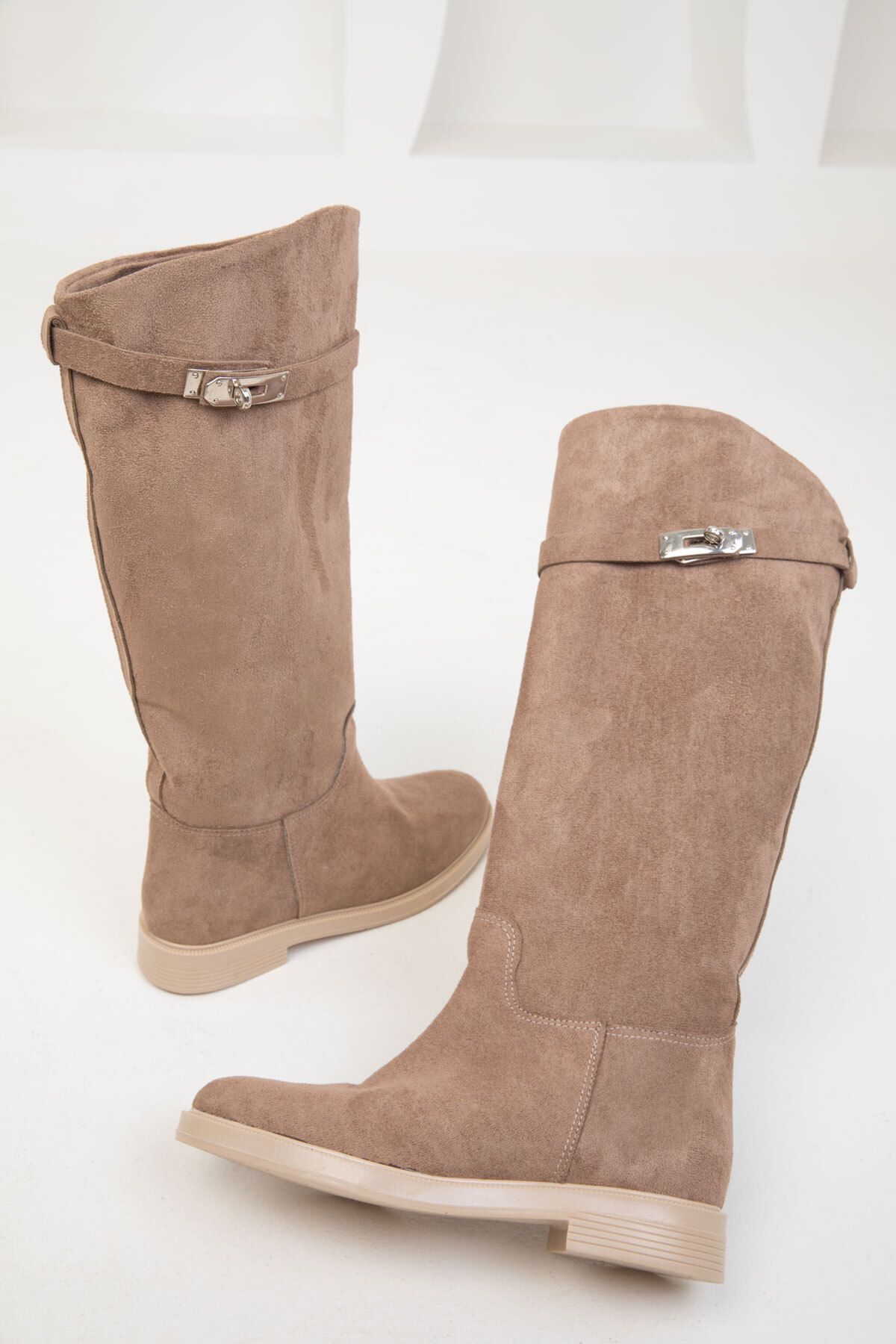 SOHO-Zamszowe buty damskie taupe 18576 4