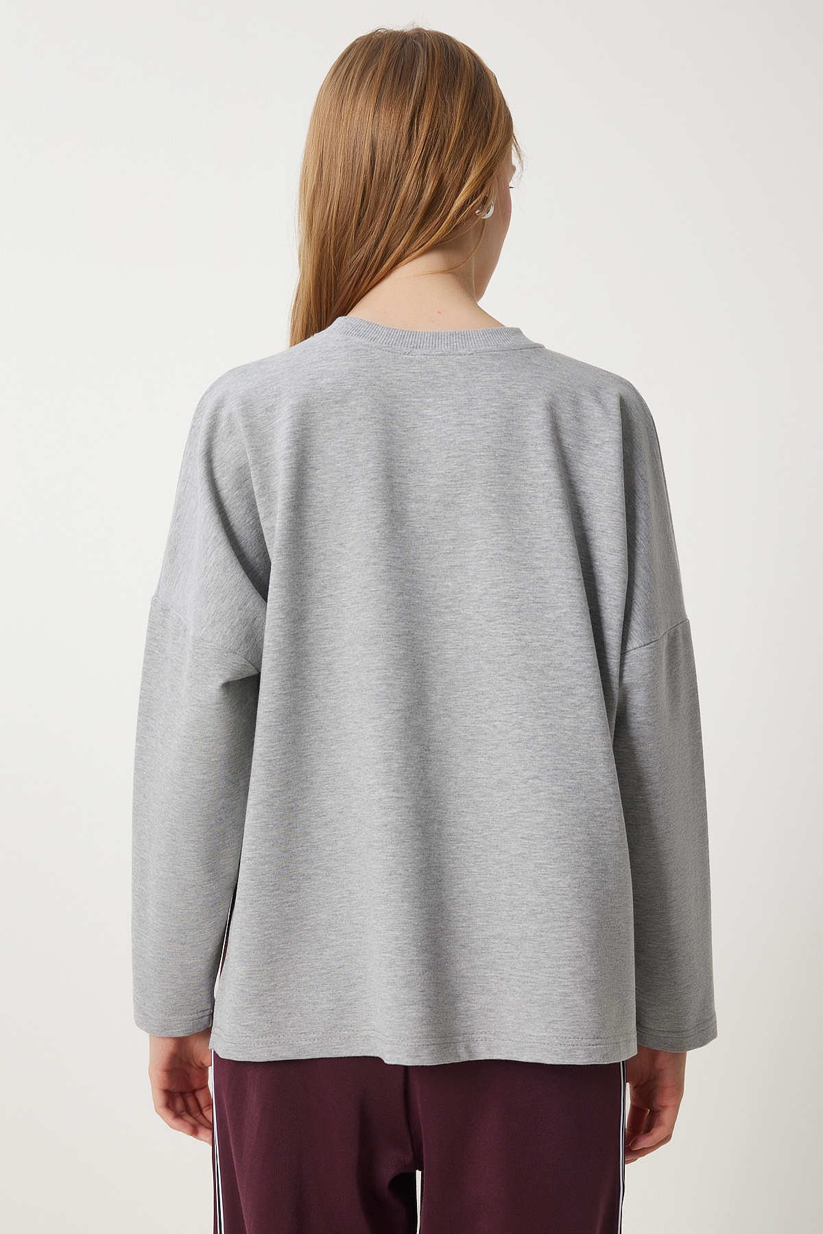 Happiness İstanbul  Kadın Gri Melanj Yandan Yırtmaçlı Oversize Örme Sweatshirt UL00050 - Görsel 6