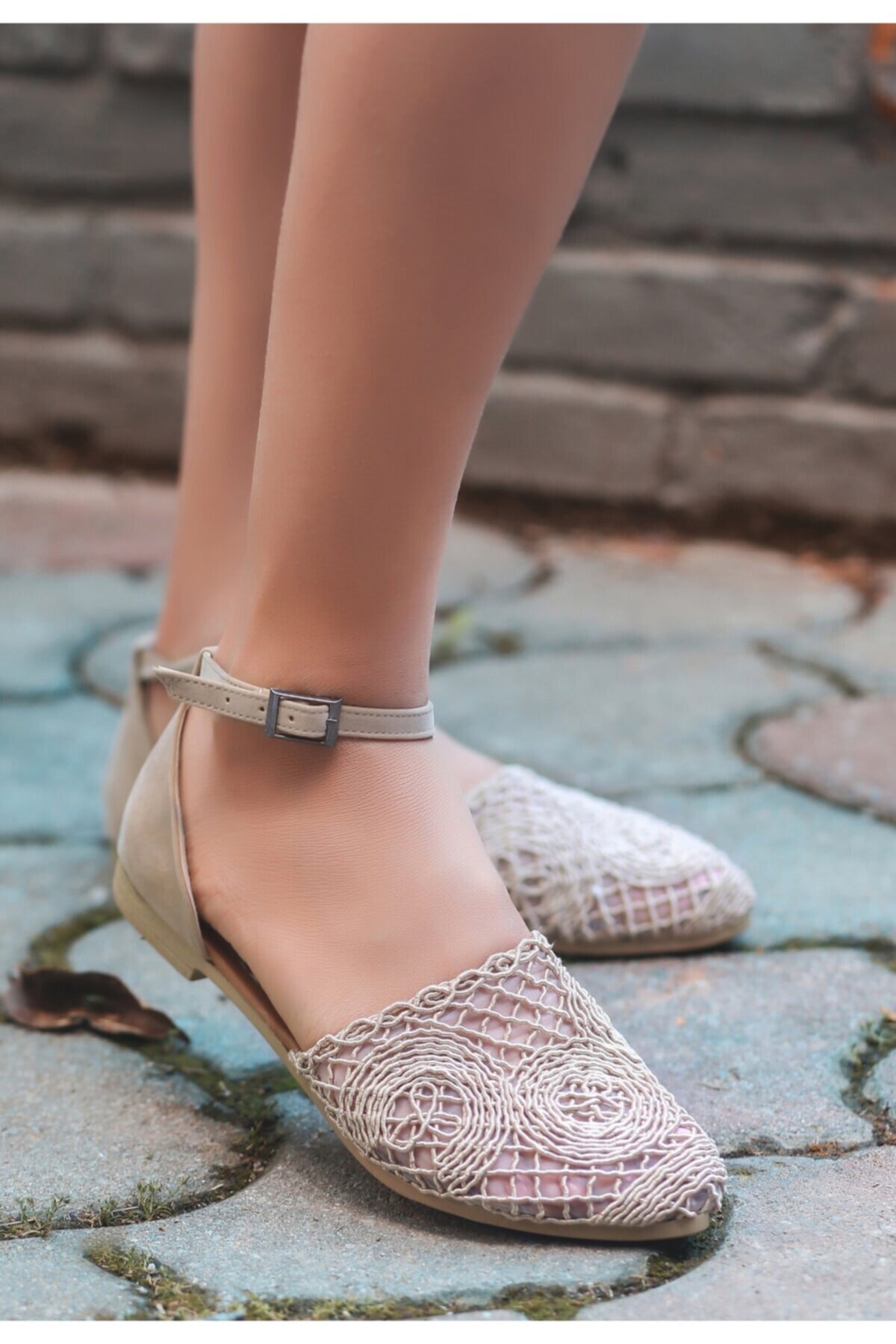 Kadın Krem Acir Krem Örgülü Sandalet