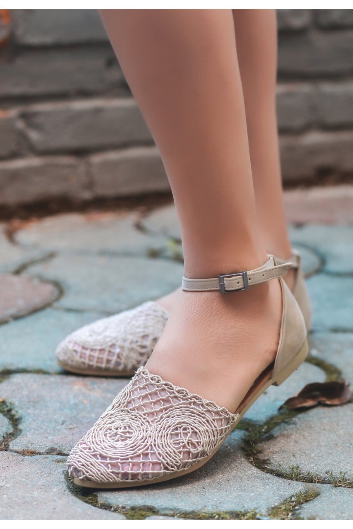 Kadın Krem Acir Krem Örgülü Sandalet