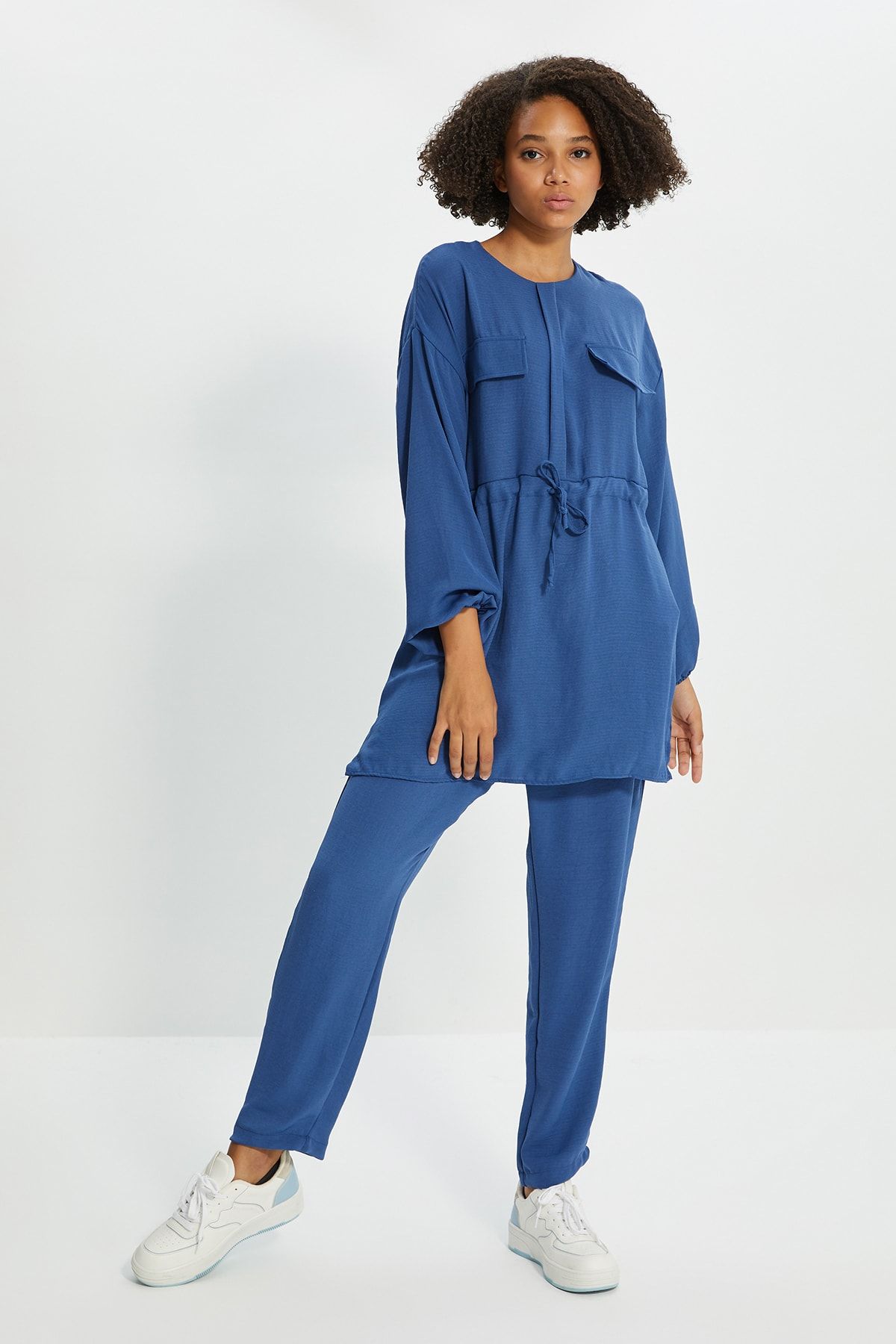 Trendyol Modest Mavi Beli Bağlamalı Cep Detaylı Aerobin Gömlek-Pantolon Takım TCTSS21AU0238 RN11139