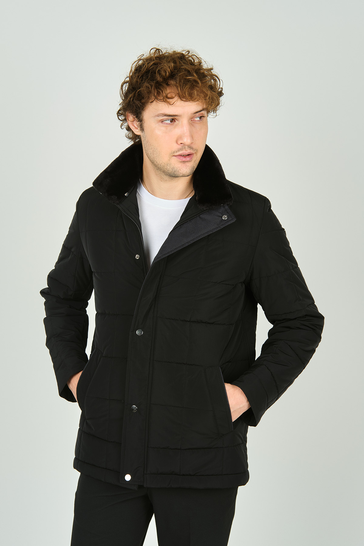  کاپشن بلند مردانه یقه ایستاده با دکمه و زیپ، مشکی ۲۶۰۰