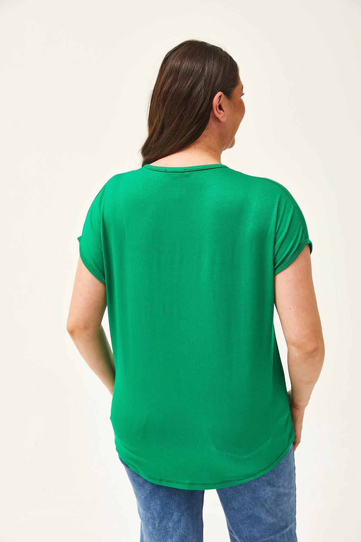 Ebsumu-Women's Plus Size Familia Printed Green Blouse 8
