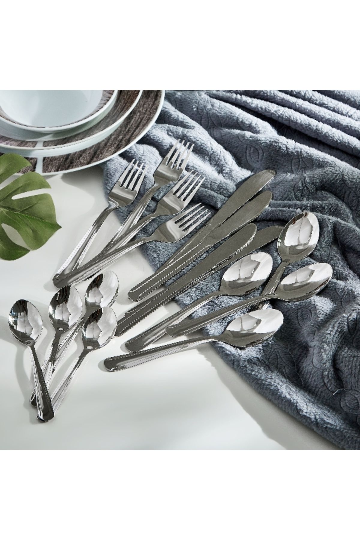 Home Box Passion 16-Piece Stainless Steel Cutlery Set