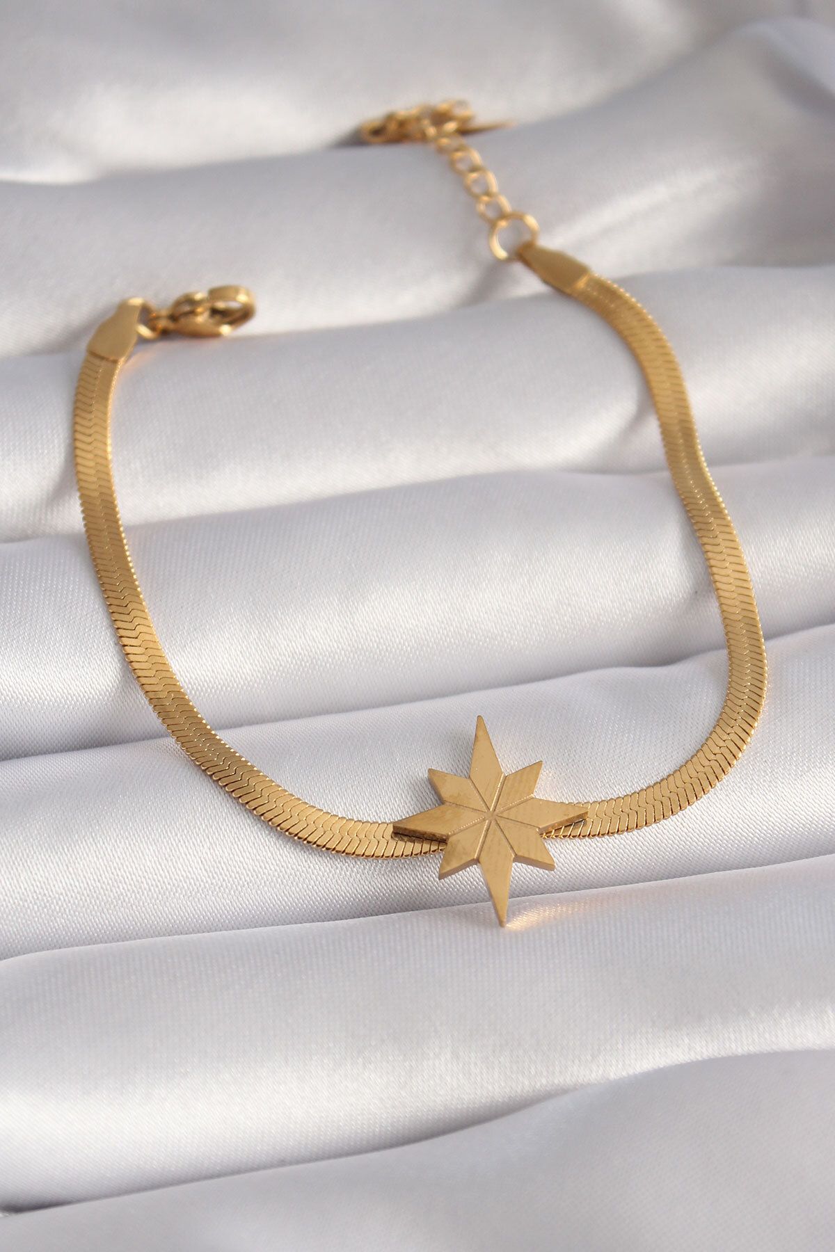 MMB Boutique 316L Çelik Gold Renk İtalyan Zincir Model Kutup Yıldızı Figür Kadın Bileklik