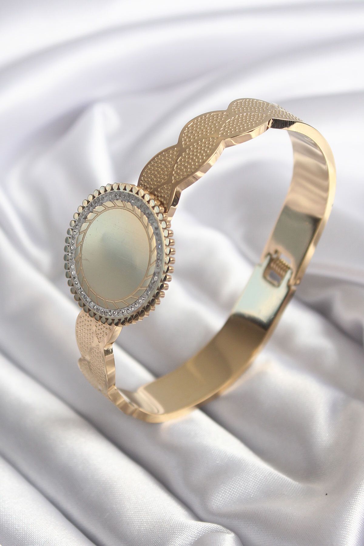 BZK ACCESSORİES 316L Çelik Gold Renk Zirkon Taş İşleme Detay Yazı Yazılabilir Model Kadın Kelepçe