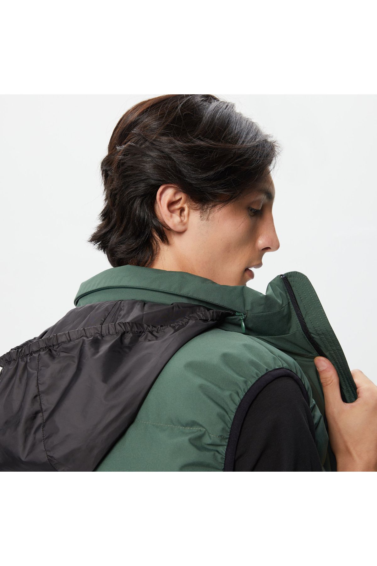 Lacoste-سترة خضراء مبطنة للرجال 8