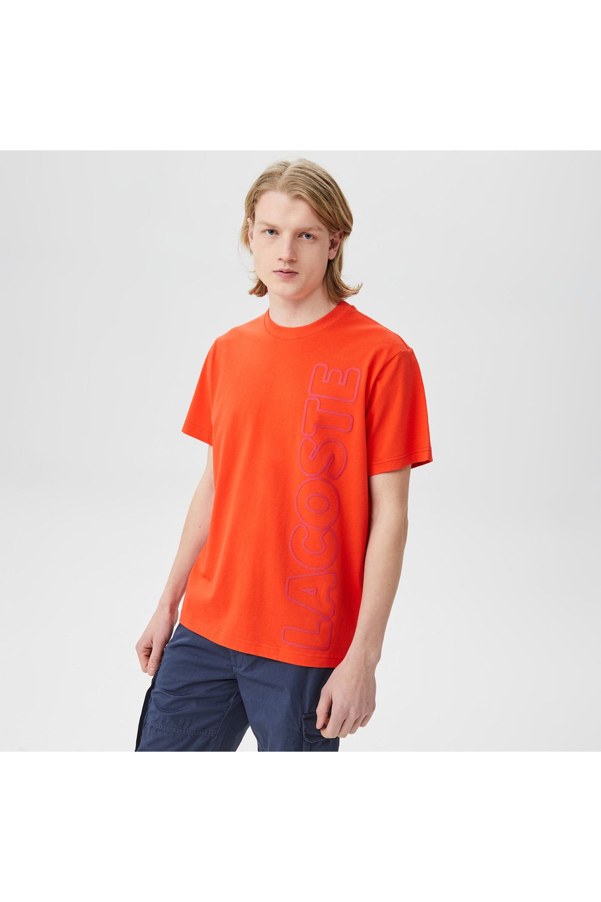 تی شرت نارنجی مردانه یقه دوچرخه تناسب پیراهن طرح دار Lacoste