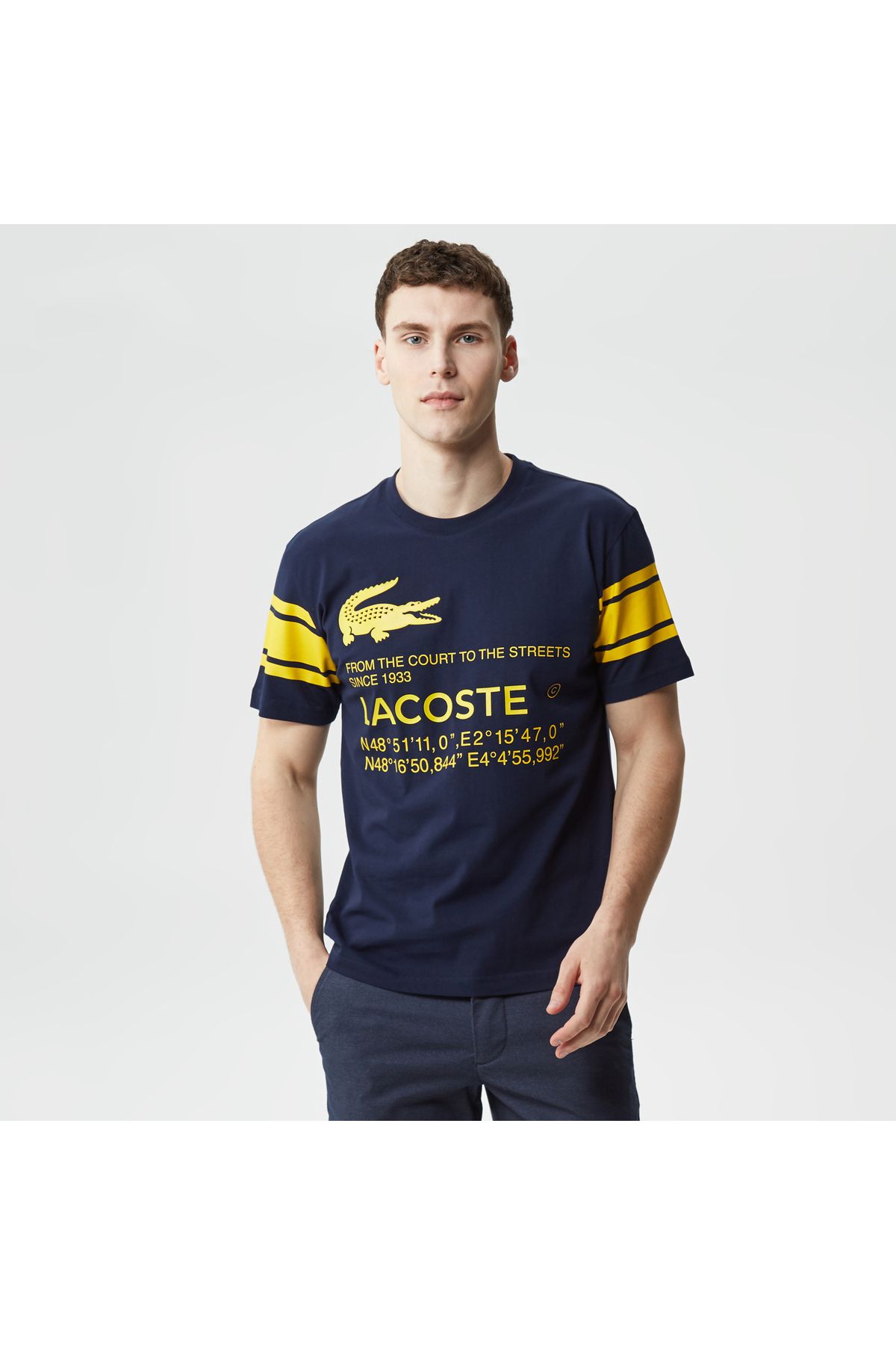 تی شرت آبی مردانه یقه دوچرخه تناسب مناسب طرح دار سرمهای Lacoste