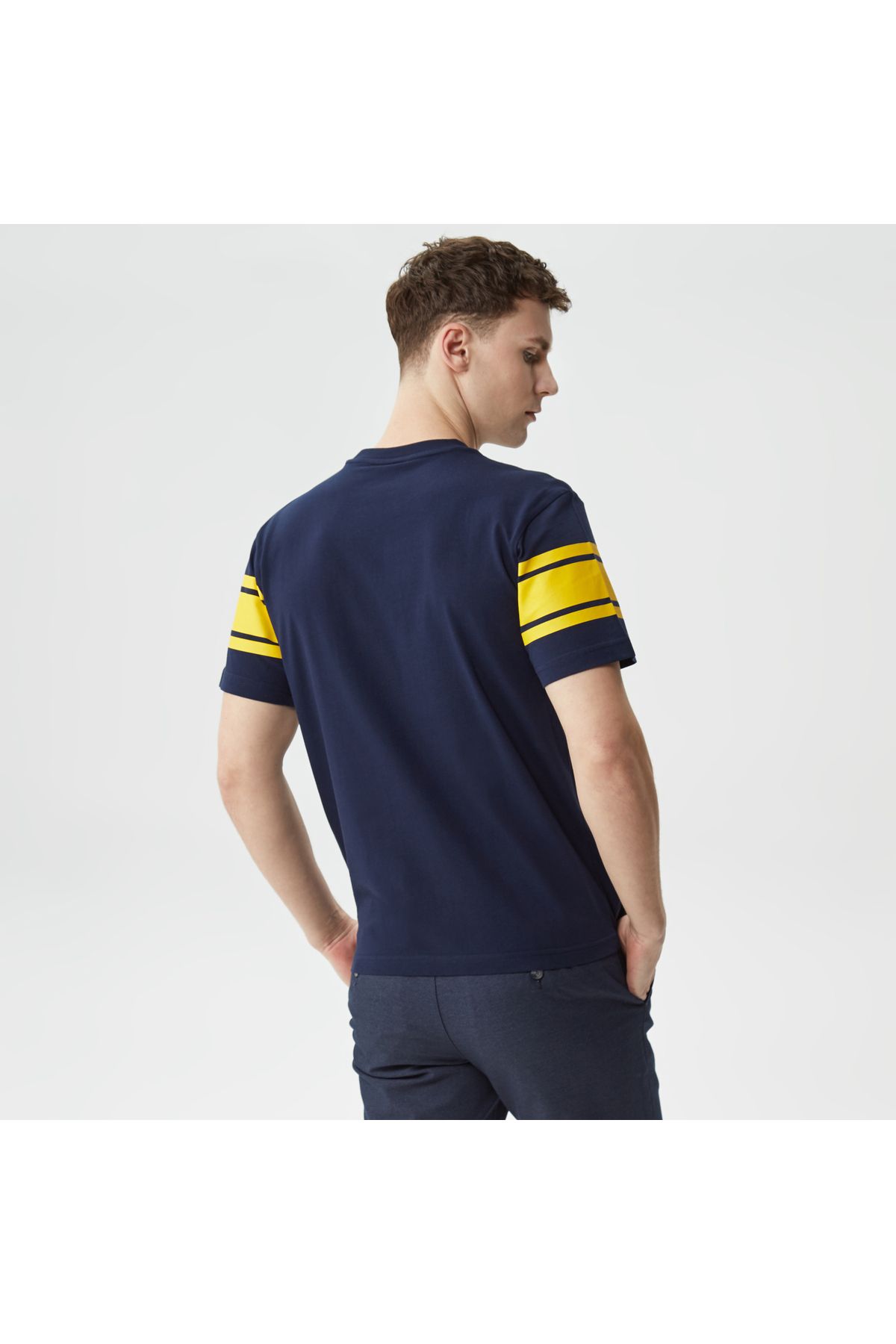 تی شرت آبی مردانه یقه دوچرخه تناسب مناسب طرح دار سرمهای Lacoste
