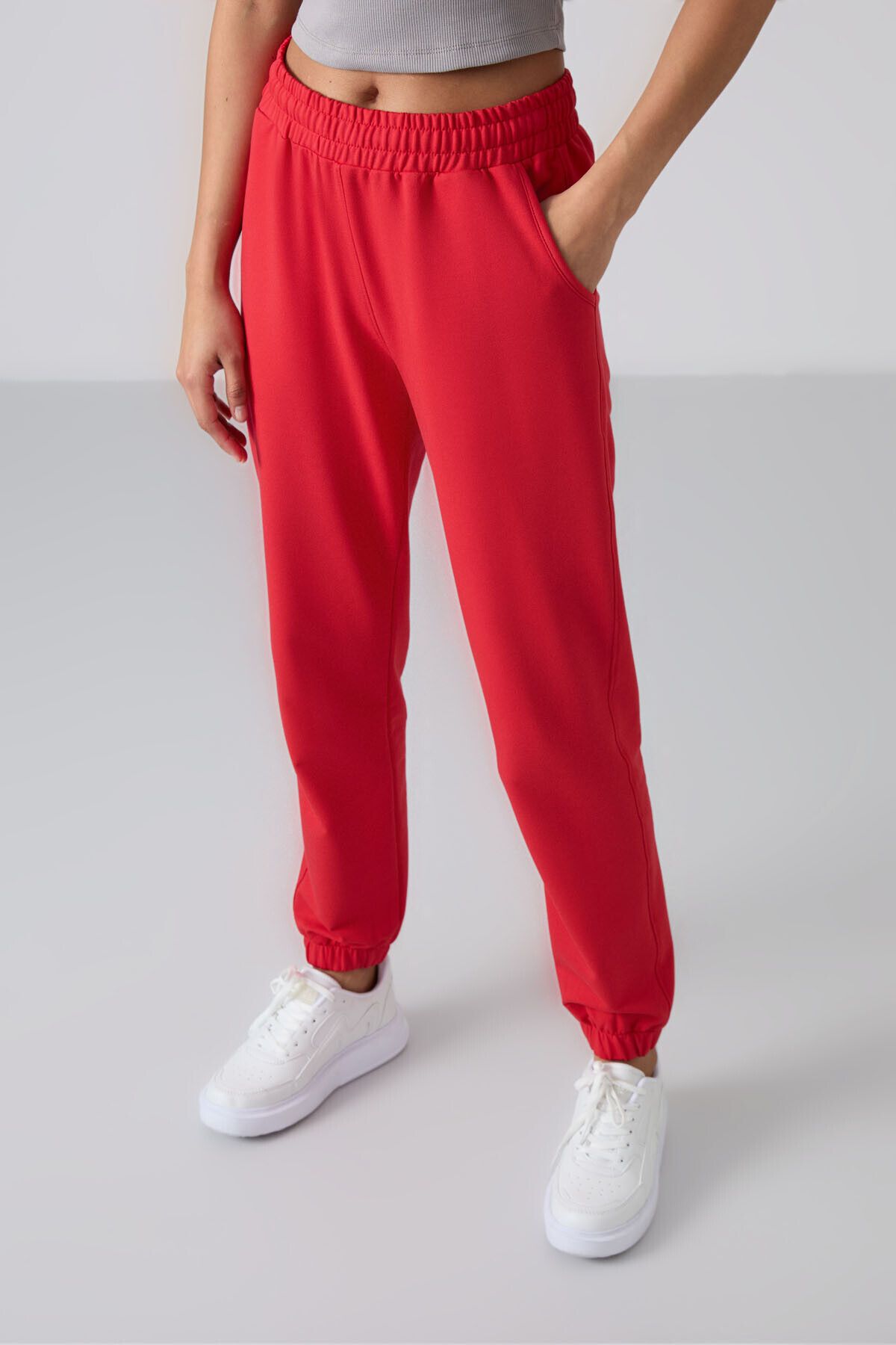 TOMMY LIFE-Red Pocketed High Waist Comfortable Form Elastic Leg Women's Tracksuit Bottom - 94583 2