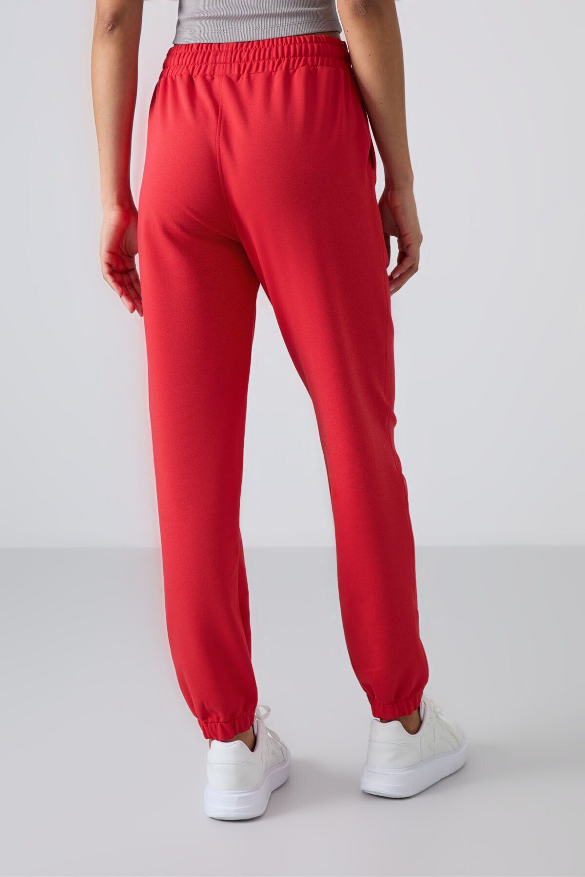 TOMMY LIFE-Red Pocketed High Waist Comfortable Form Elastic Leg Women's Tracksuit Bottom - 94583 7