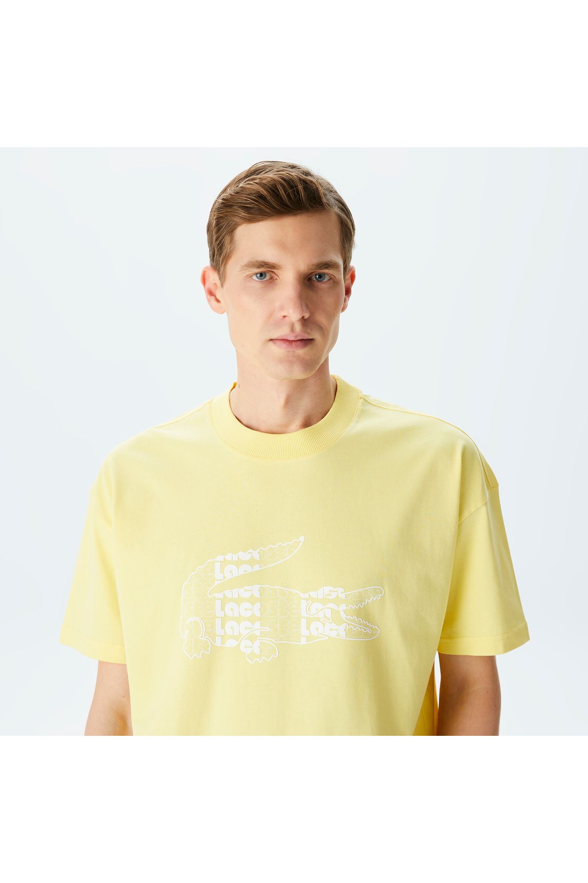 تی شرت زرد مردانه یقه دوچرخه مناسب پیراهن طرح دار Lacoste