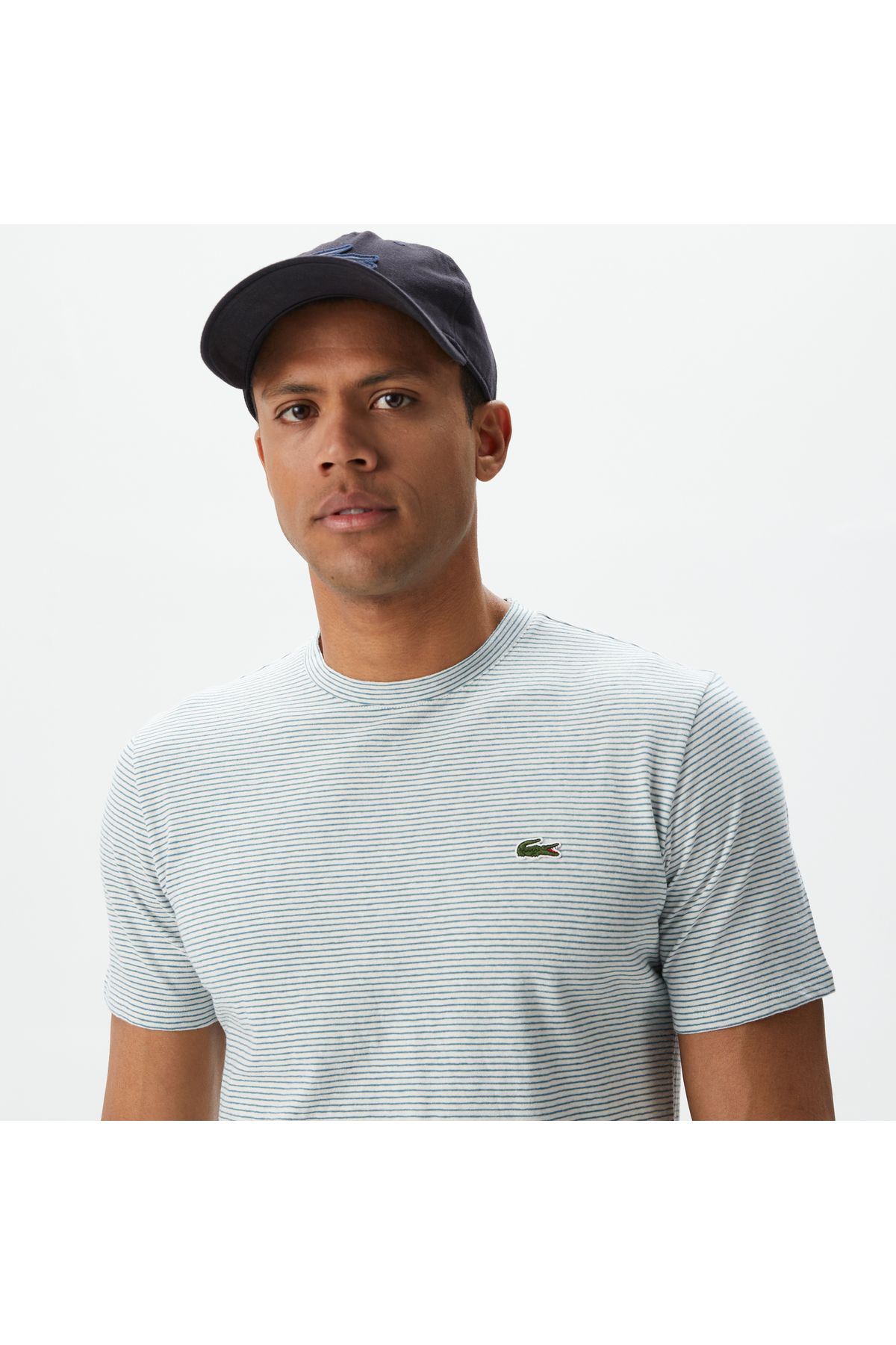 تی شرت سبز مردانه گردنبند مناسب Lacoste