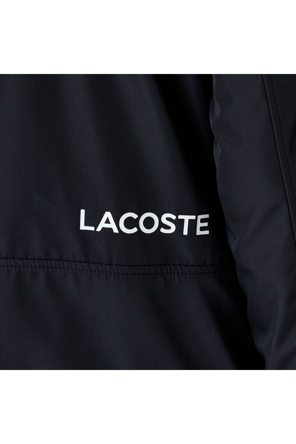 Lacoste Erkek Kapüşonlu Siyah Yağmurluk görsel 6