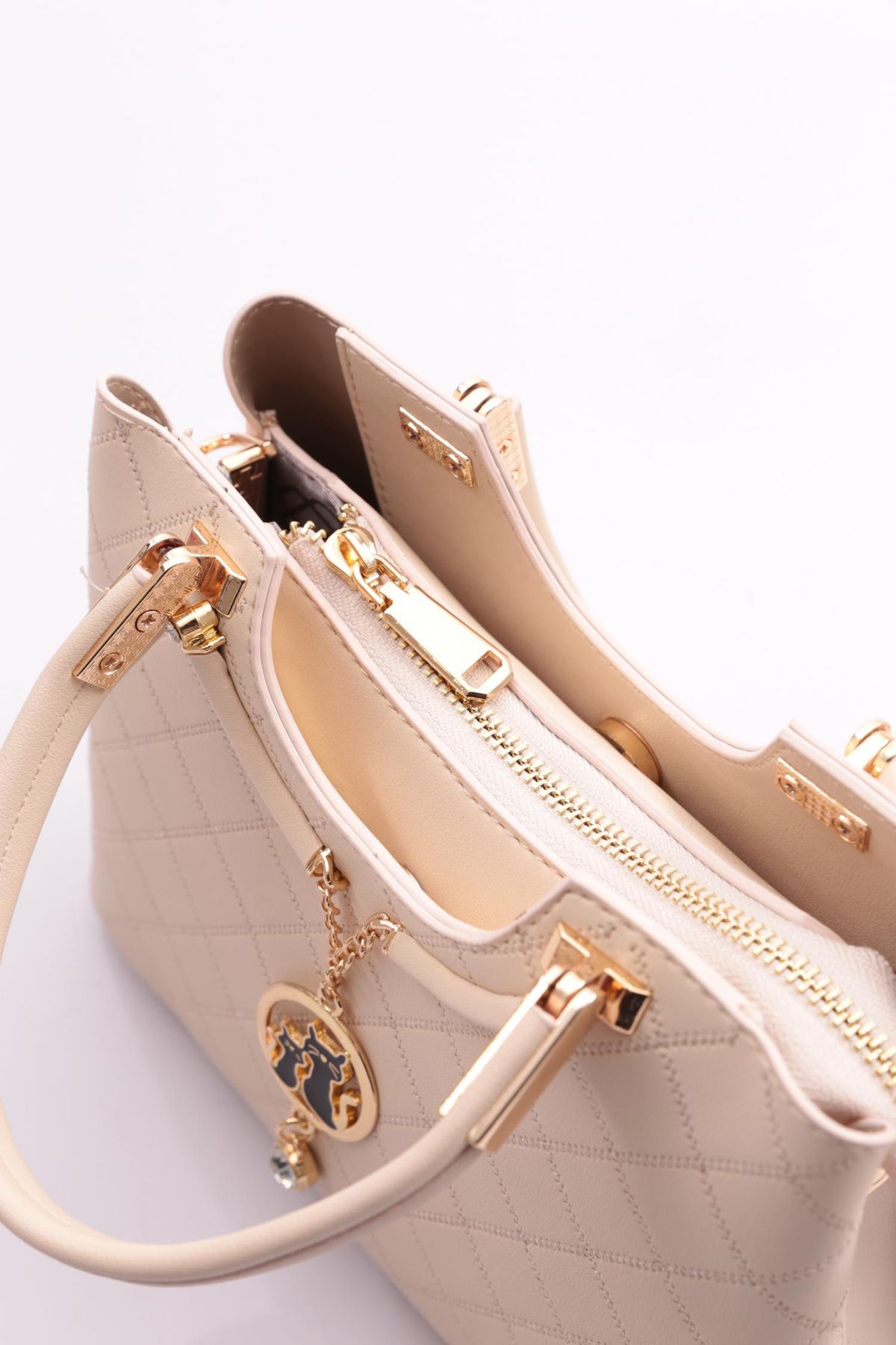 DGN-Beige Women's Bag - Cat Emblem Decorated 4