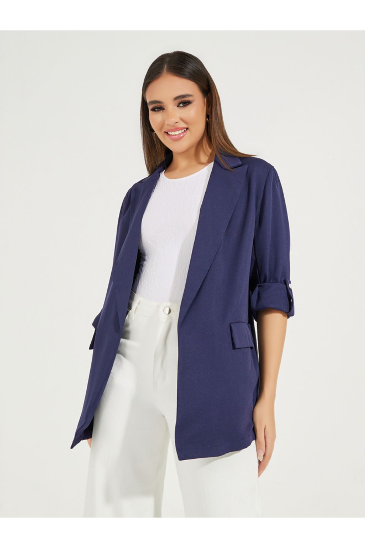 Styli-Regular Fit Longline Blazer with Roll-Up Sleeves 3