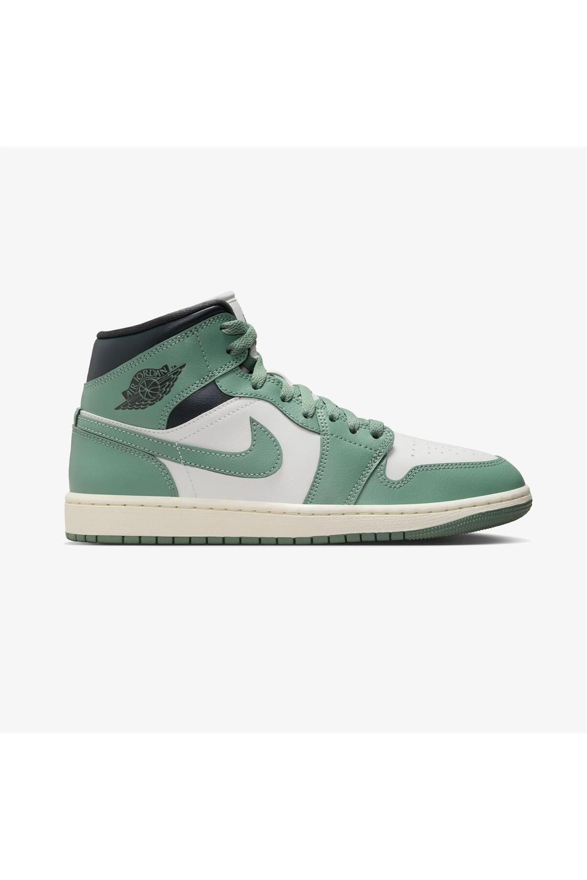 Nike WMNS AIR JORDAN 1 MID BQ6472 130 (YARIM NUMARA BUYUK ALMANIZI ONERIYORUZ.)