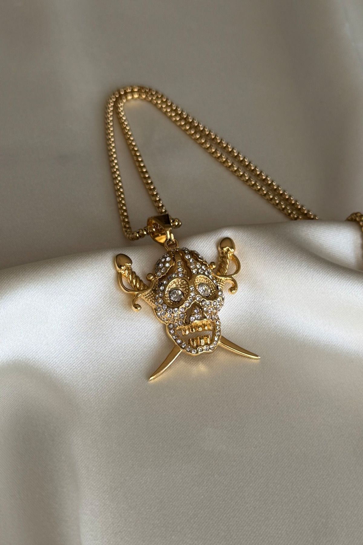 laria jewelry-Pirate Necklace with Stones 1