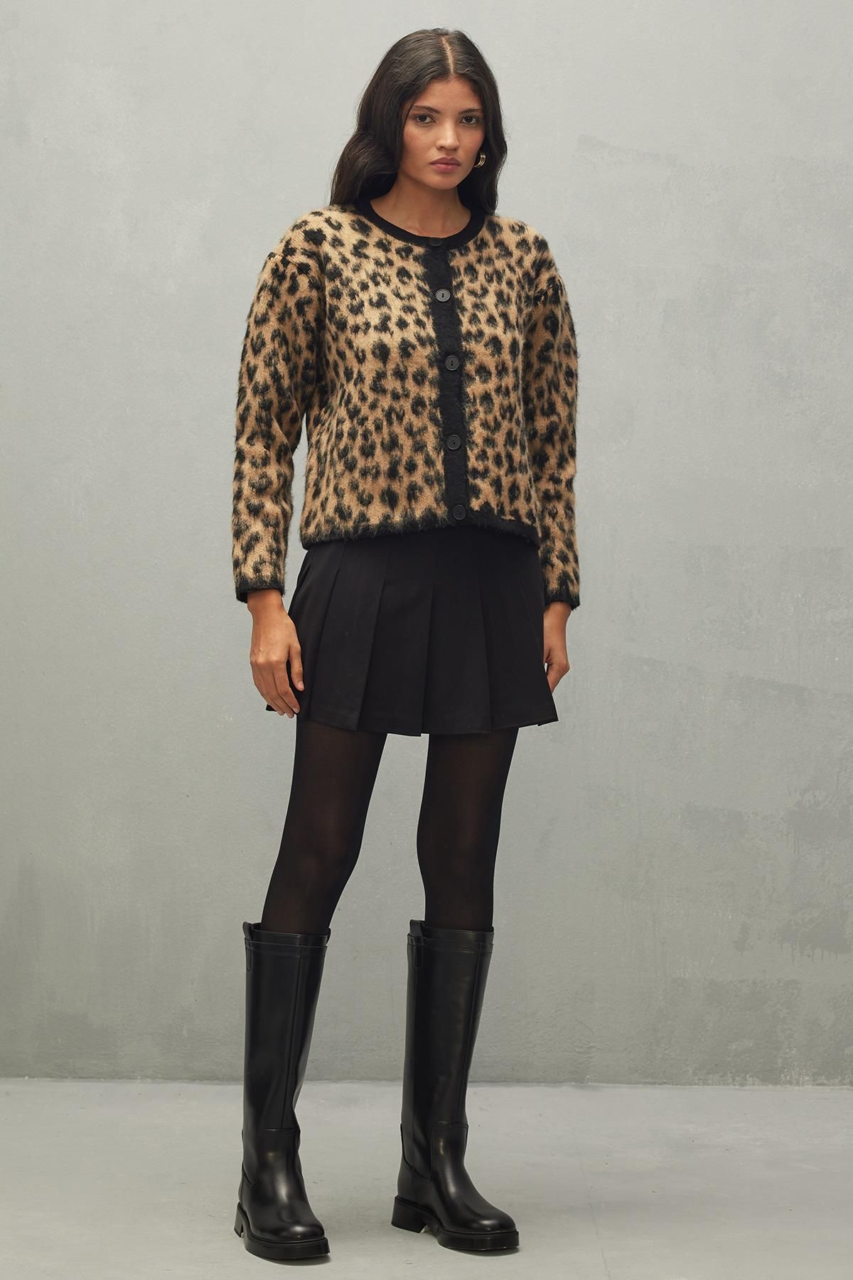 Fahhar-Brown Crop Cardigan - Leopard Pattern 1