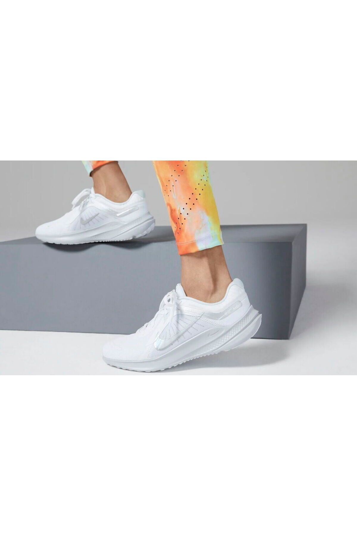 Nike 720 white womens online