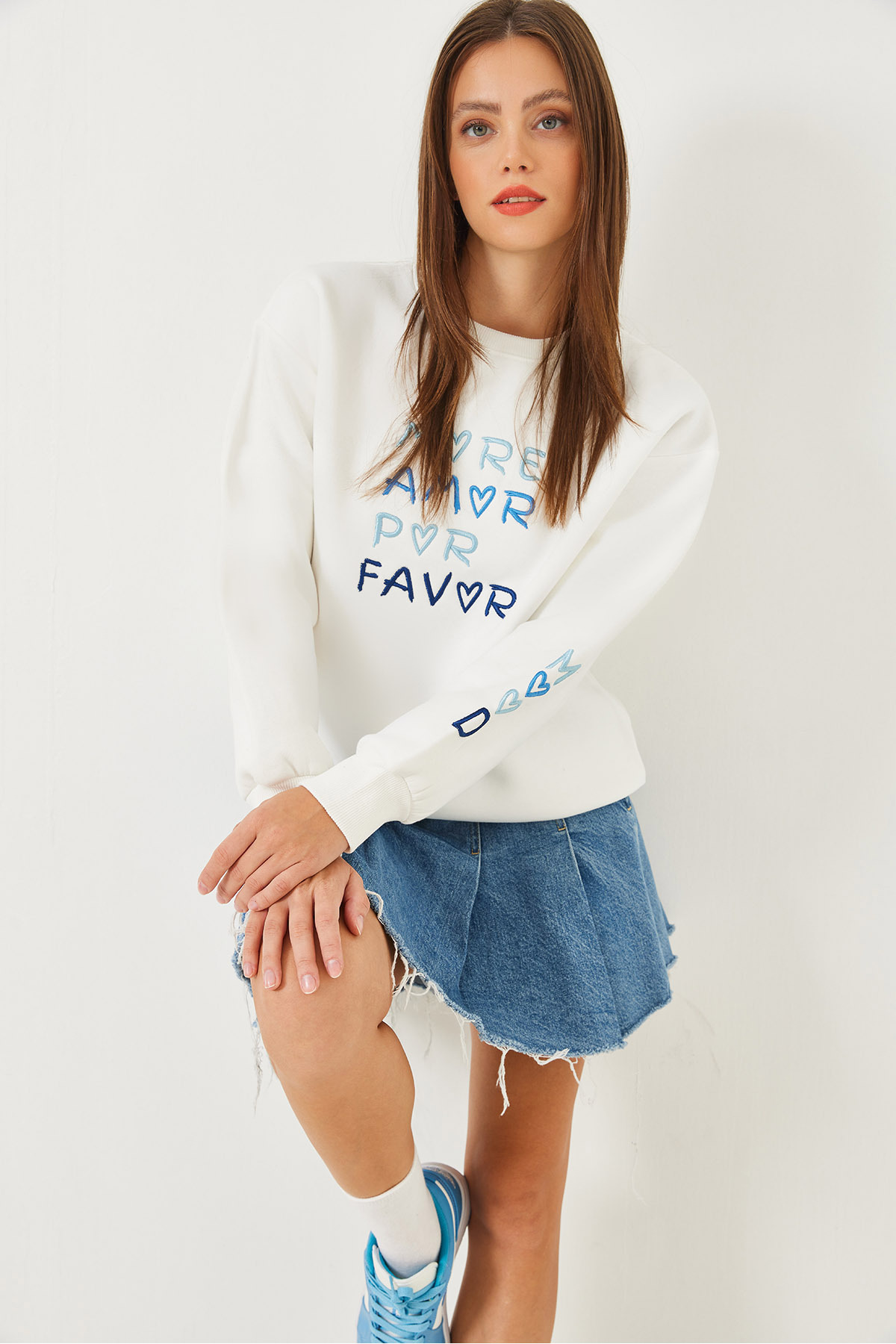 Bianco Lucci-Damen-Sweatshirt mit Herz- und Textstickerei 60251803 1