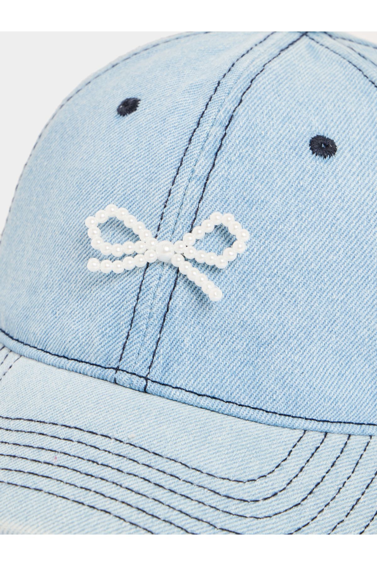 Styli-Lace Detail Embellished Ribbon Cap 3