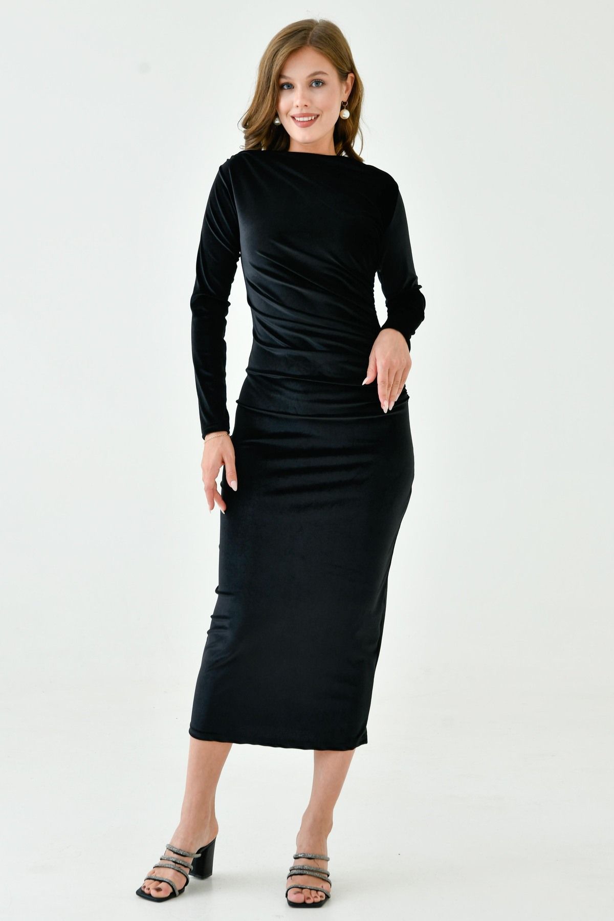 lovebox-Abendkleid in Schwarz mit weitem Kragen, Bleistiftschnitt, Midi-Länge, langen Ärmeln, flexiblem Samtstoff, 3660 7