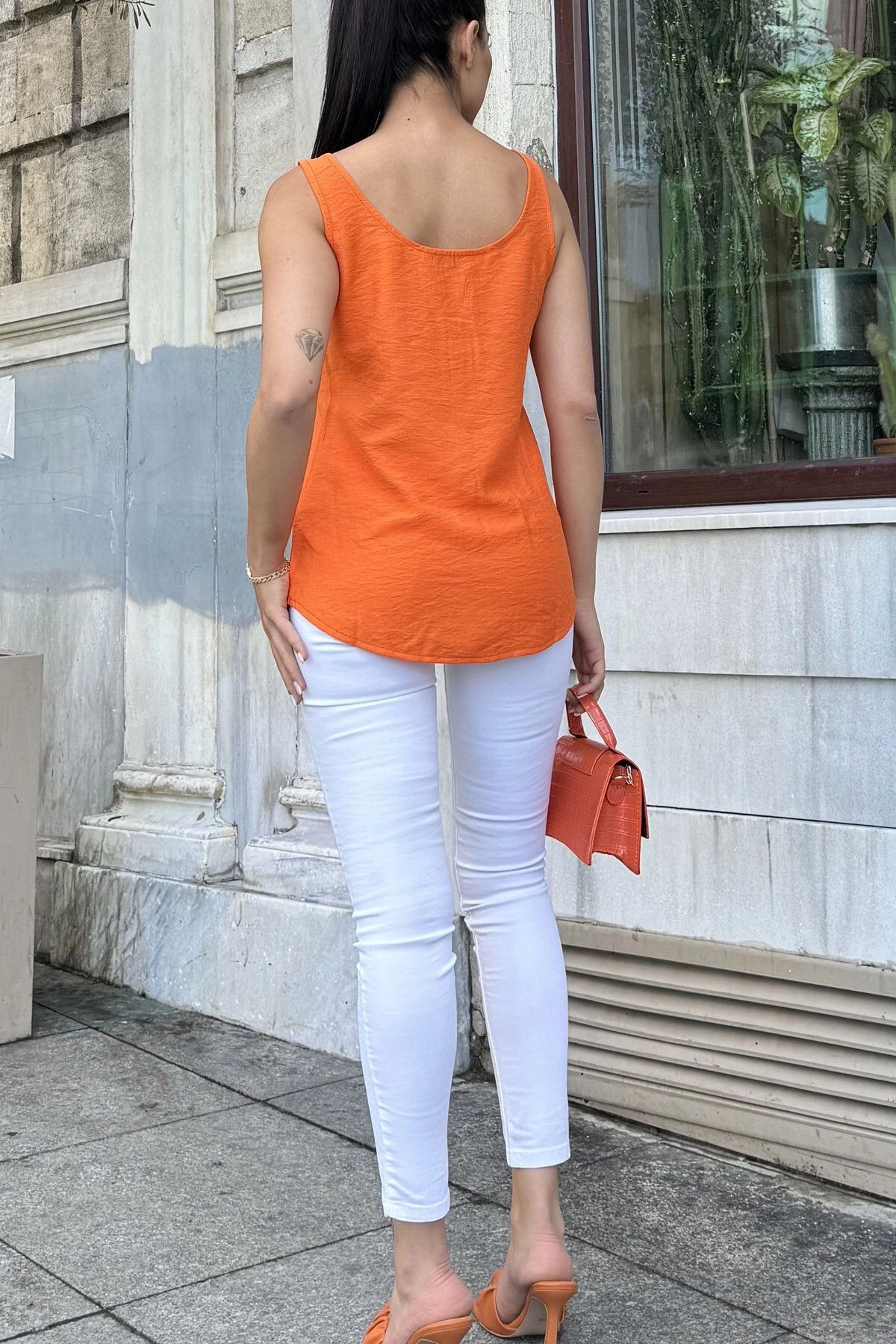 NEW LAVİVA-Orange Linen Undershirt - Thick Strap Blouse with Round Neck and Button Detail 6