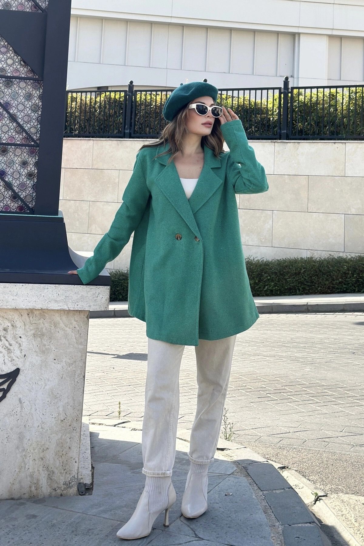 NEW LAVİVA-Women's Green Lined, Double Breasted Jacket Collar, Single Button, Comfortable Fit, Ribbed Stamp Fabric Coat 3